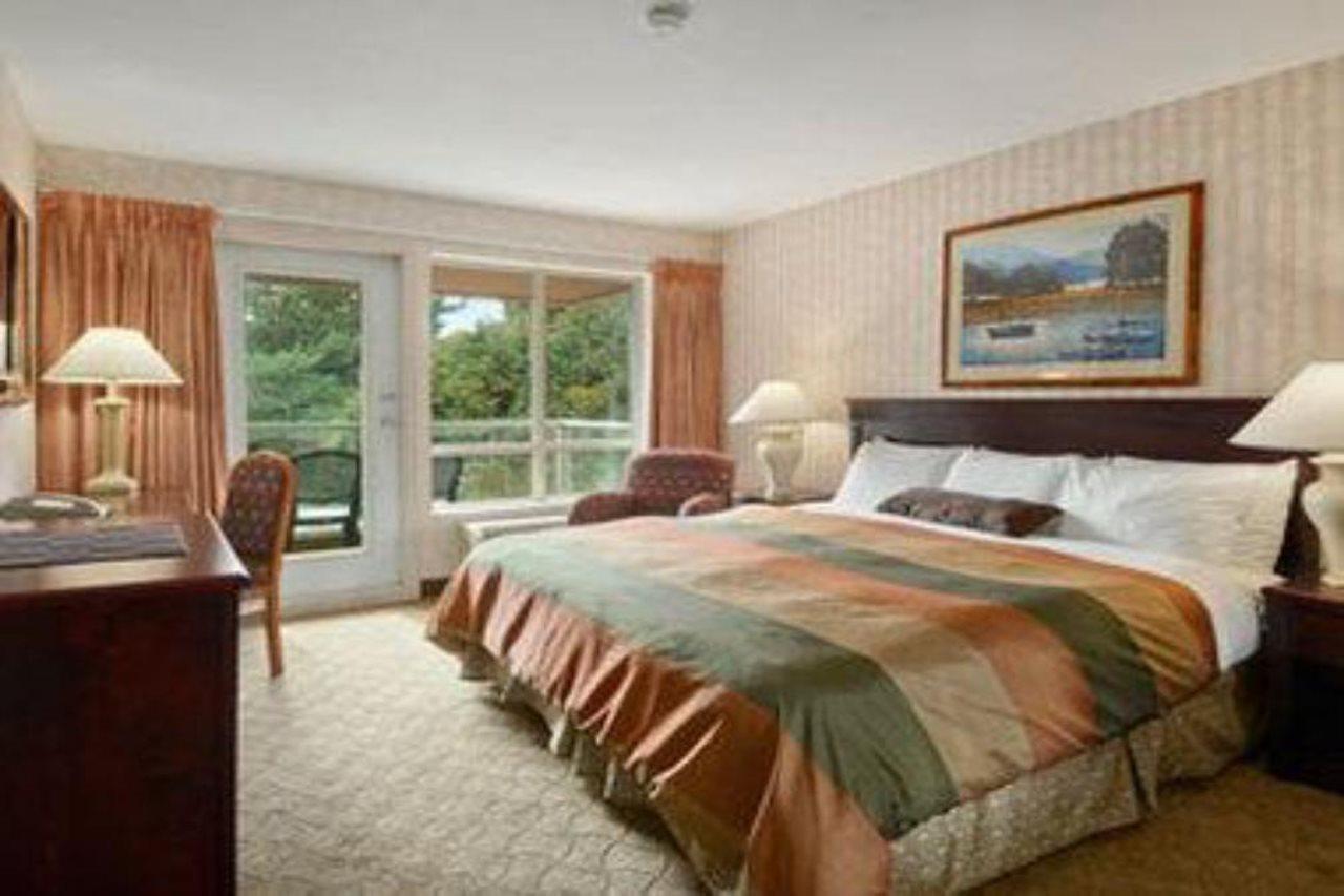 Surestay By Best Western Richmond Vancouver Airport Екстер'єр фото